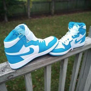 Jordan 1 UNC